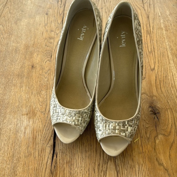 Levity Open Toe Woven Upper High Heel Pumps woven - Picture 1 of 6